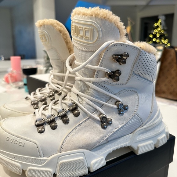 Gucci Ankle Fur Boots used twice - Picture 2 of 5